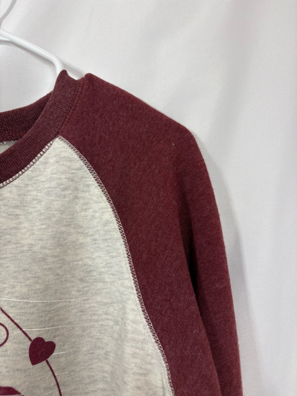 Fender Women's Love Sweatshirt Oatmeal and Maroon Size Small - Picture 2 of 9